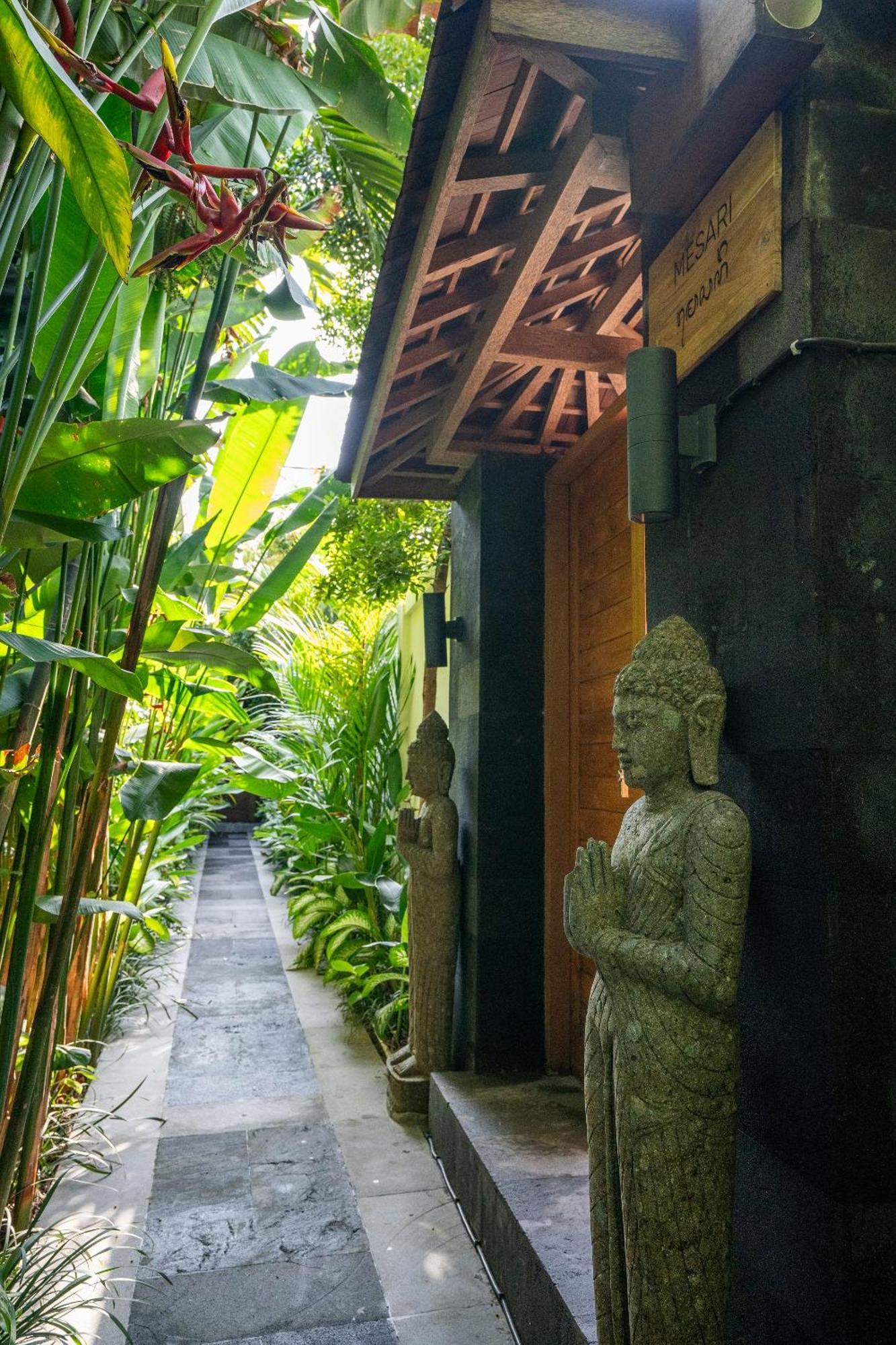 The Gardens Seminyak Otel Dış mekan fotoğraf