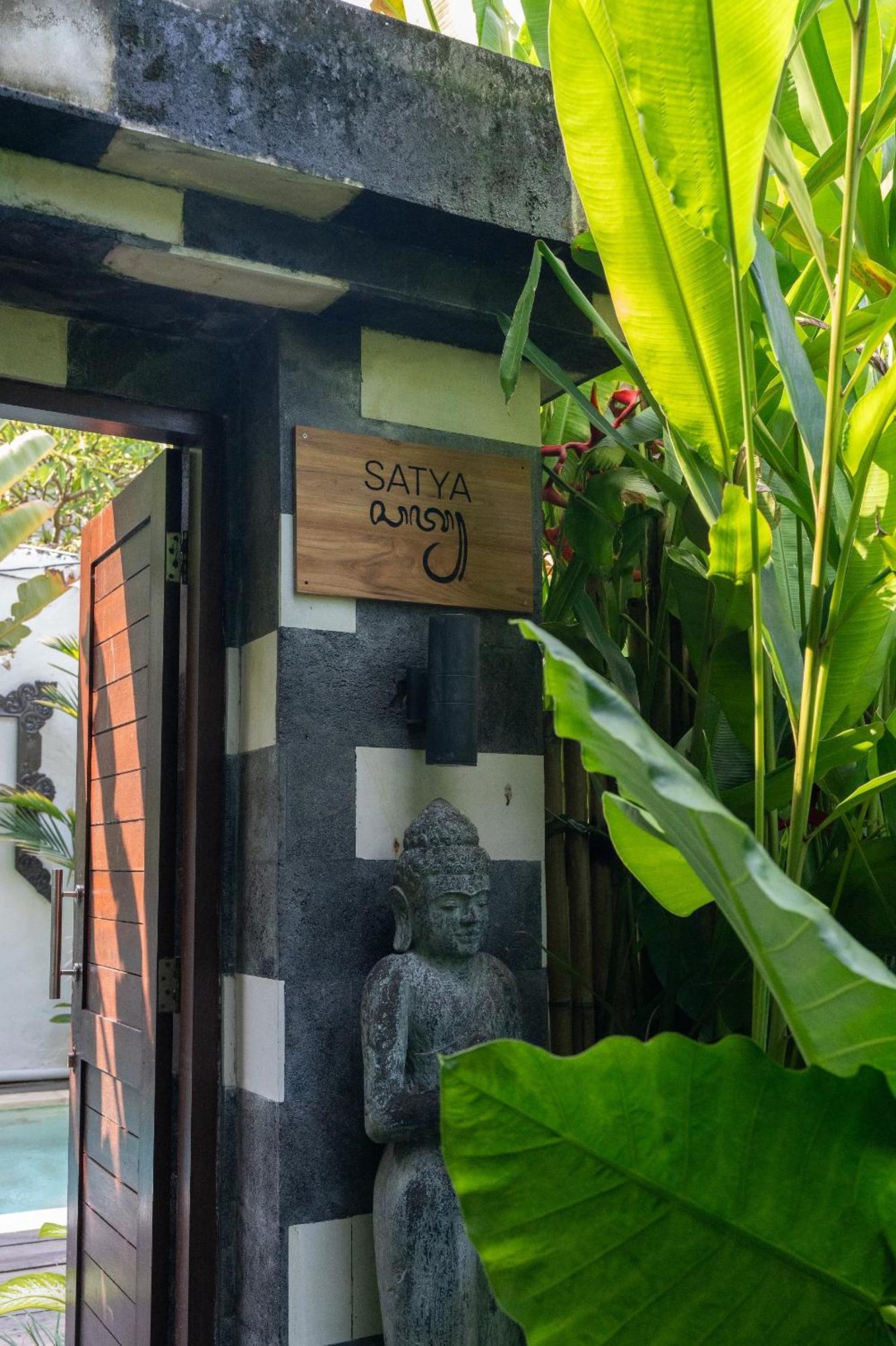 The Gardens Seminyak Otel Dış mekan fotoğraf